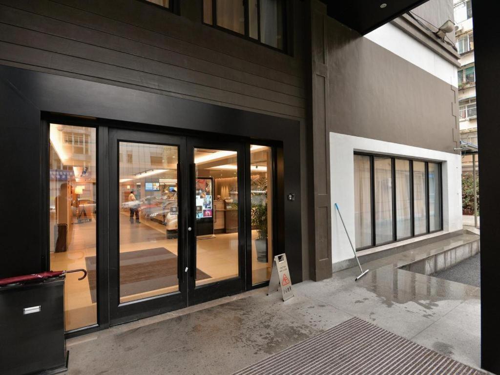 Home Inns Plus Shanghai Xujiahui Branch Екстер'єр фото